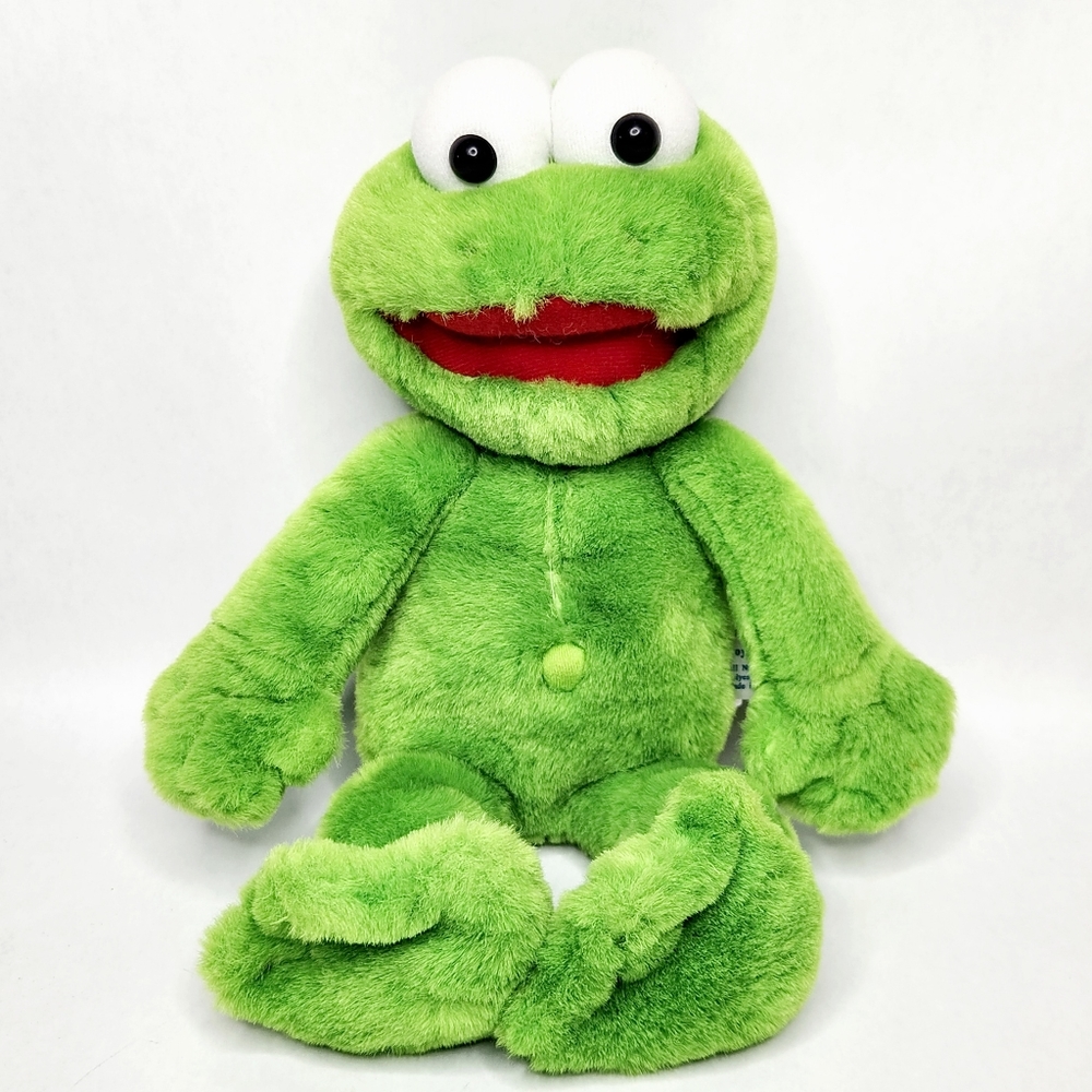 Vintage 1998 Freddy Frog Plush Paramount Canada's Wonderland